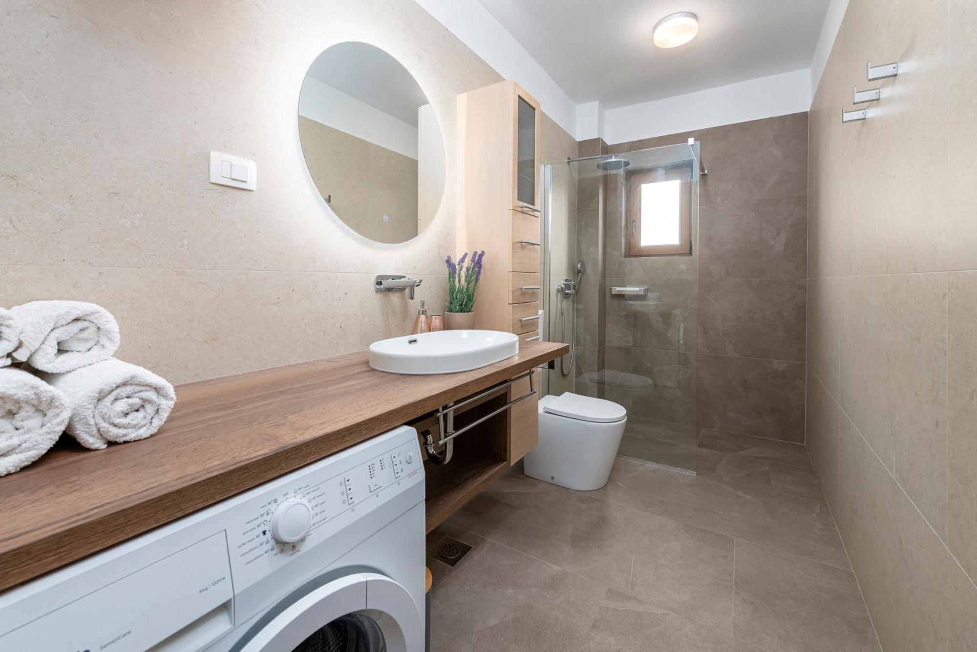 Antares Apartments 챠브타트 외부 사진