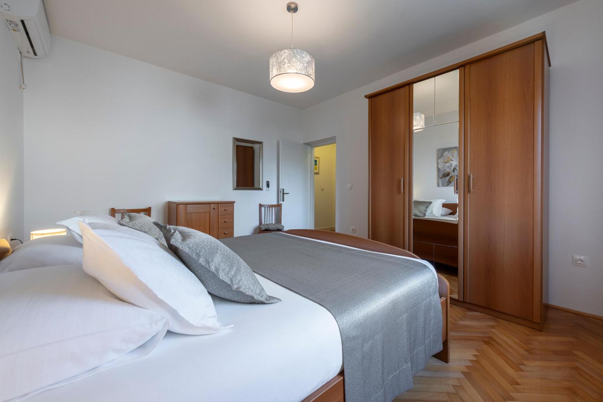 Antares Apartments 챠브타트 외부 사진